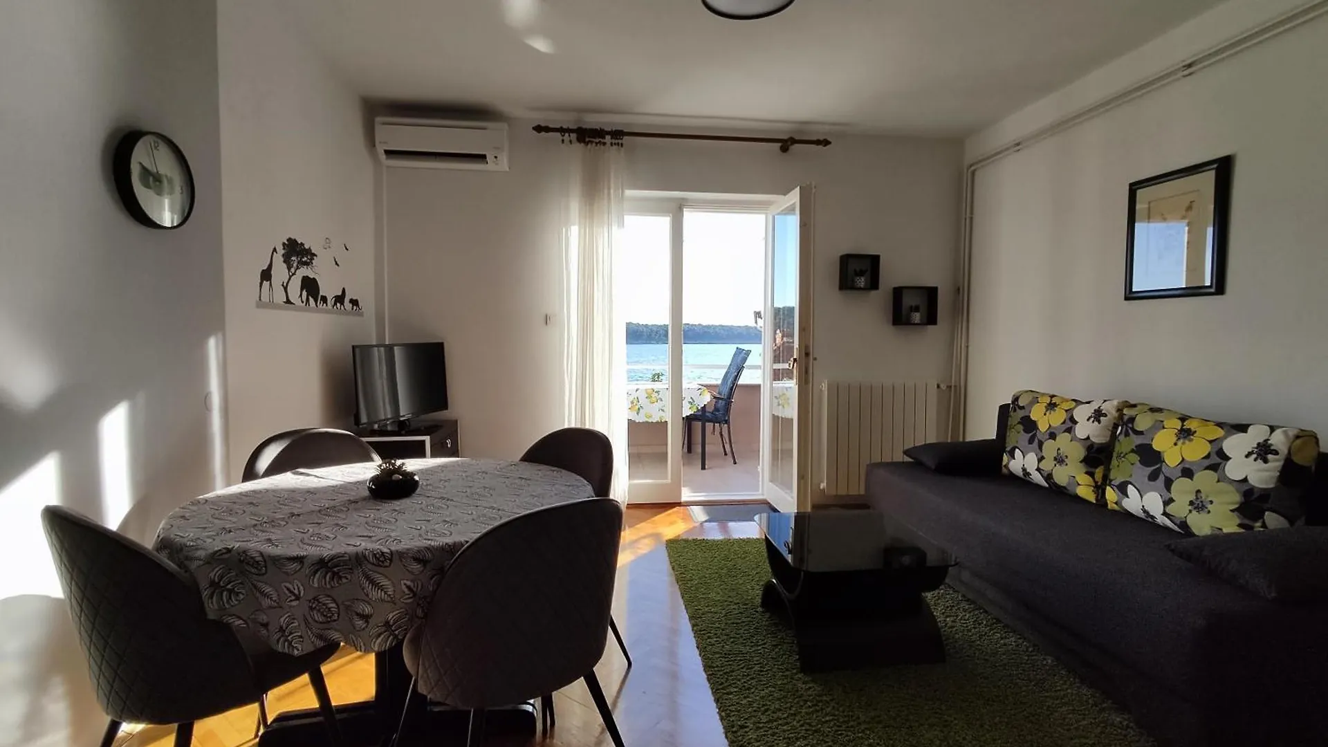 ראב Apartmani Katarina&Ivan Krstinic דירה